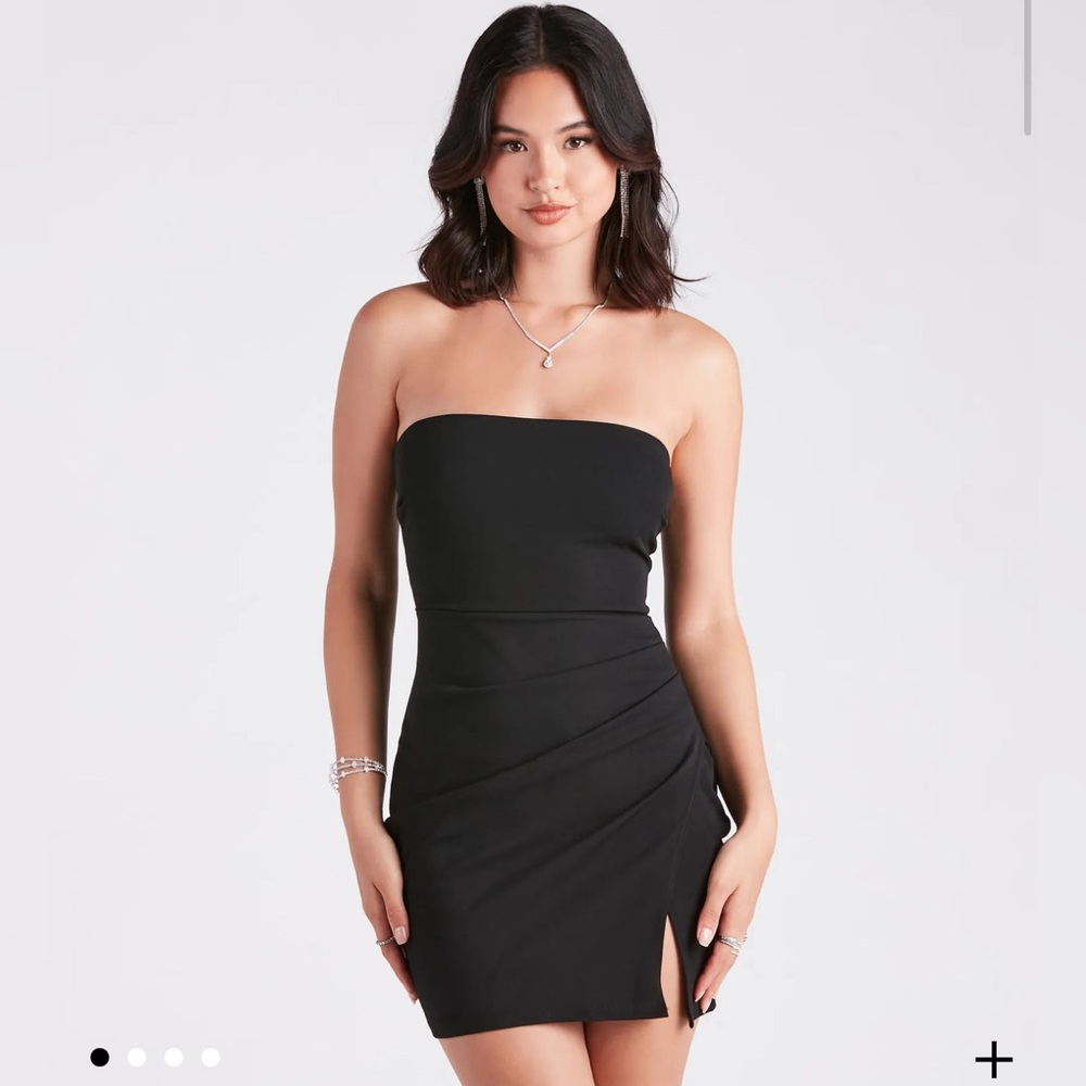 Windsor Black Mini Strapless Dress With Slit